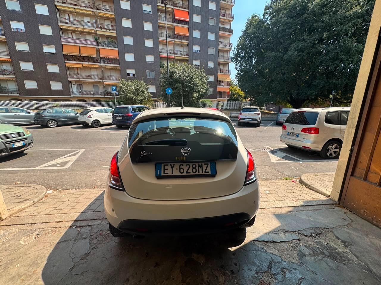 Lancia Ypsilon 1.2 69 CV 5 porte Elle