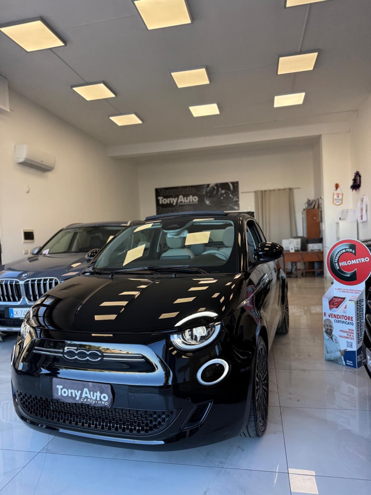 Fiat 500 EDIZIONE LIMITATA, CAMBIO AUTOMATICO, TELECAMERA,FULL LED, NAVI,APPLE CARPLAY