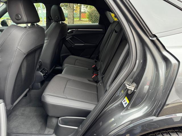 AUDI Q3 SPB 40 TDI Quattro S Tronic Id. Black S-Line KM 0