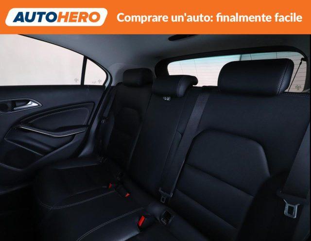 MERCEDES-BENZ A 180 Executive