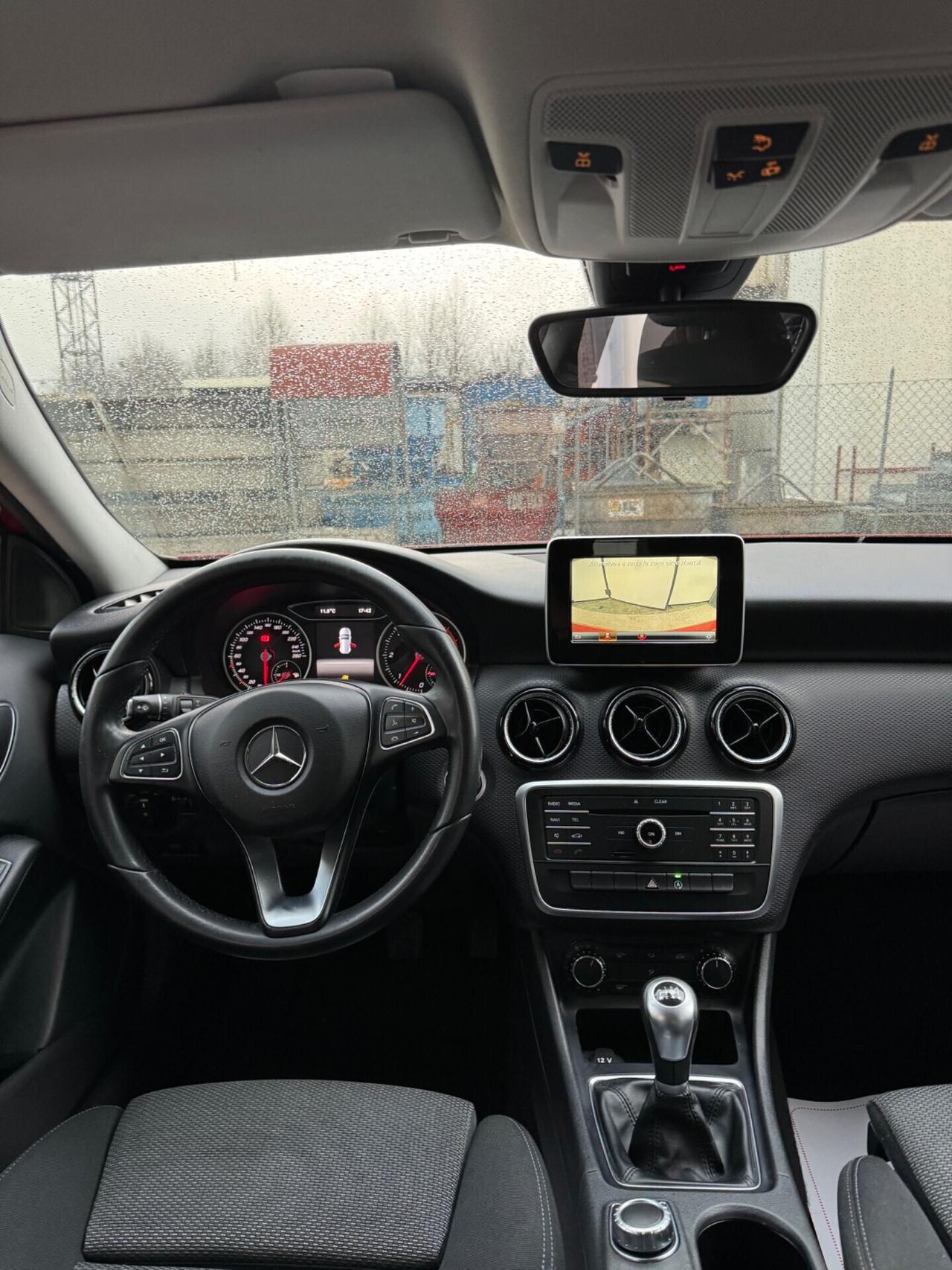 Mercedes-benz A 200