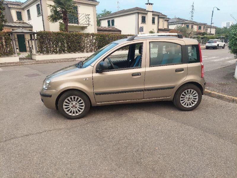 Fiat Panda 1.2 cc benzina Neopatentati 51kw Euro5 circola AreaB/C