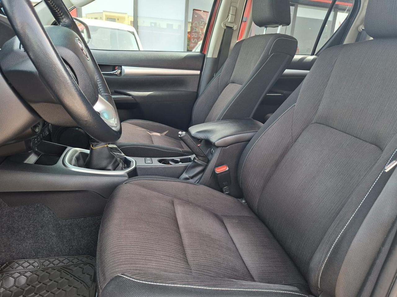 Toyota Hilux 2.4 4WD Double Cab 150cv Executive