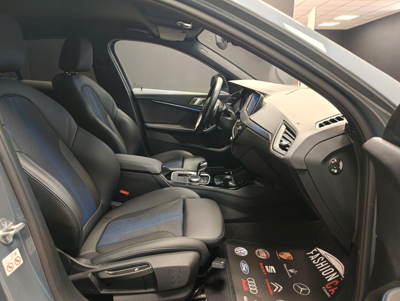 Bmw 118 118d 5p. Msport