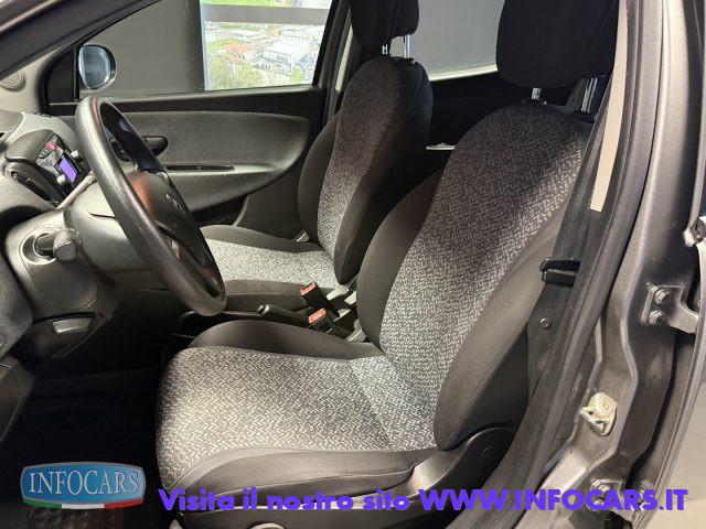 LANCIA Ypsilon 1.0 Hybrid 70 cv Silver Plus - Neopatentati PROMO