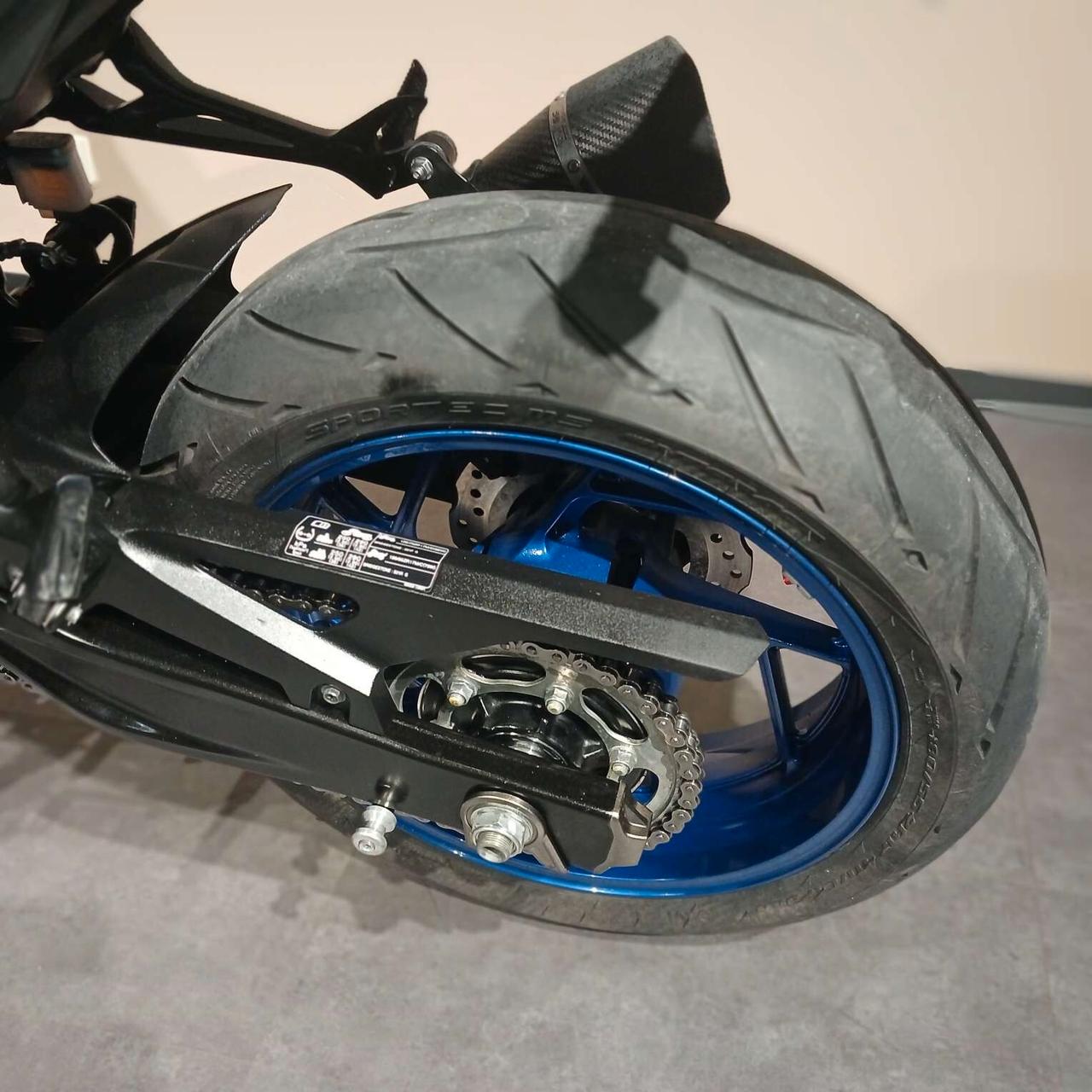 Suzuki GSX S 750