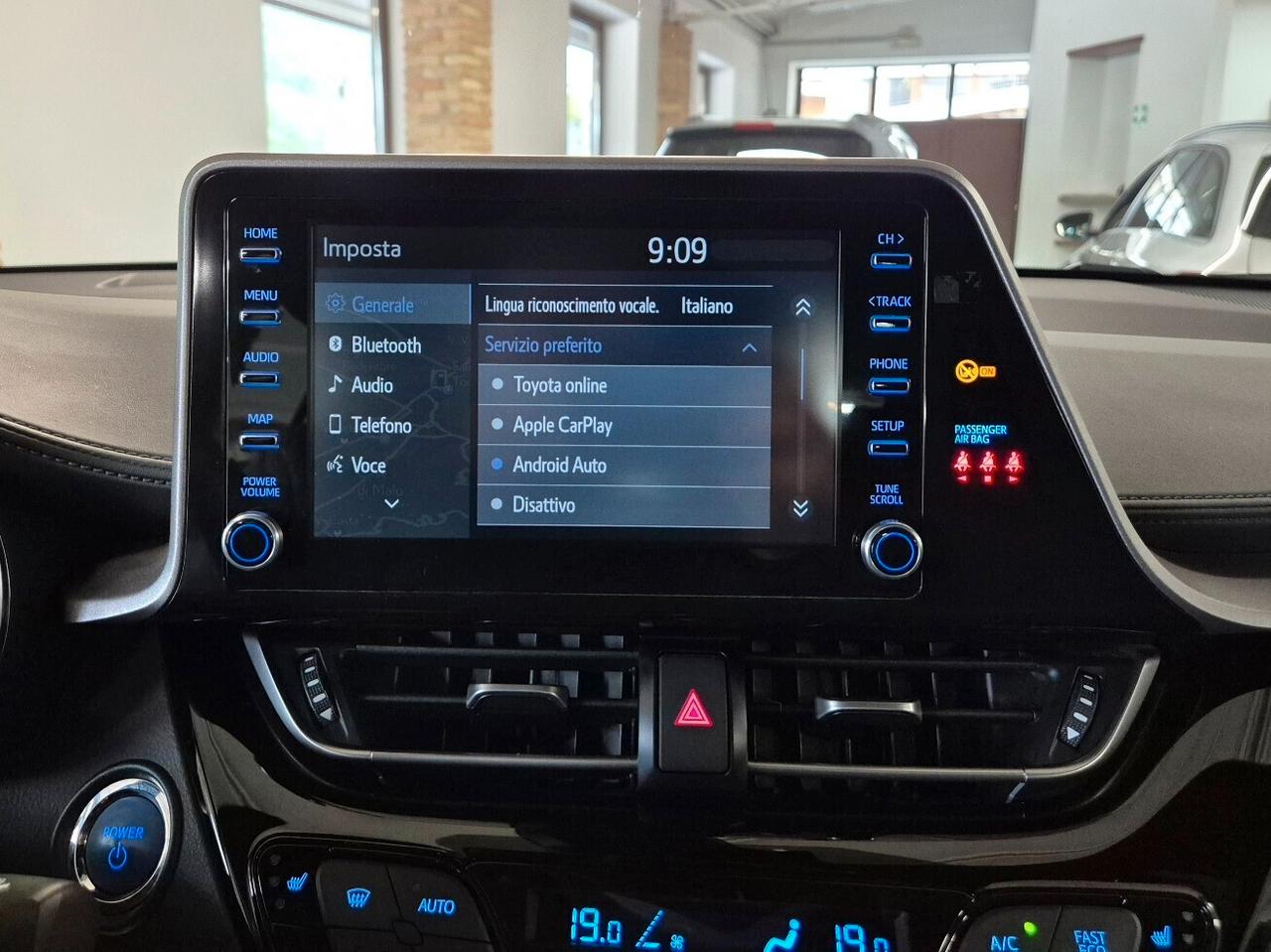 Toyota C-HR 1.8 Hybrid E-CVT Business