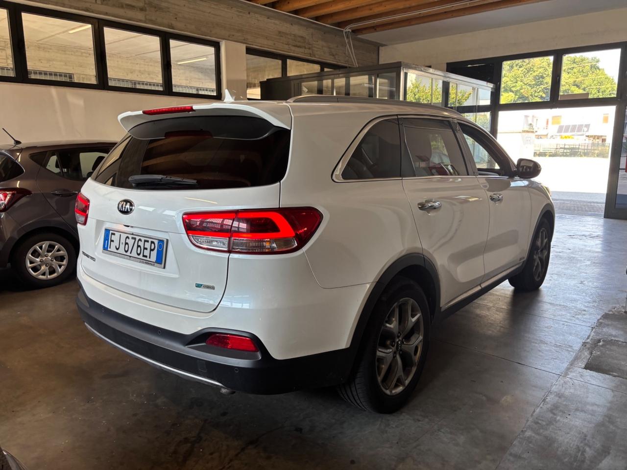 Kia Sorento 2.2 CRDi AWD FULL OPTIONAL EXPORT/COMMERCIANTI