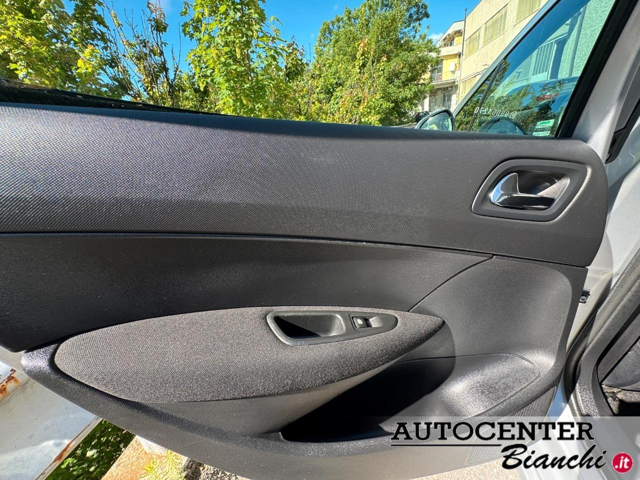 Peugeot 308 5 Porte 308 5p 1.6 hdi 16v Tecno 110cv 6m fap