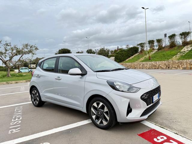 HYUNDAI i10 1.0 MPI AUTOMATICA CONNECTLINE+VIRTUAL+NAVI+PDC