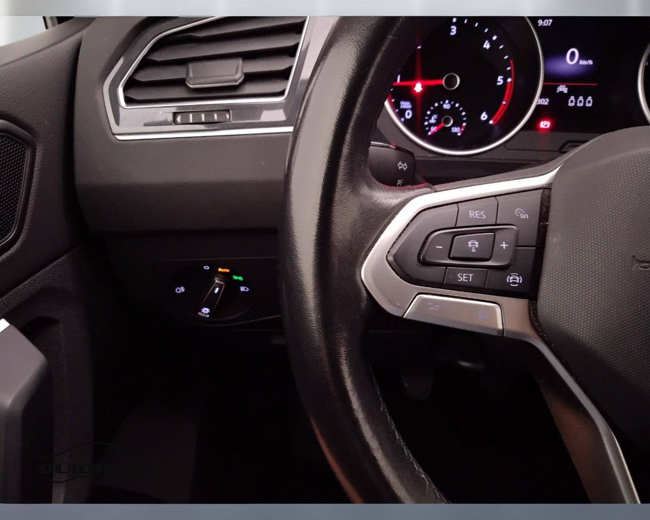 VOLKSWAGEN Tiguan II 2021 - Tiguan 2.0 tdi Life 122cv