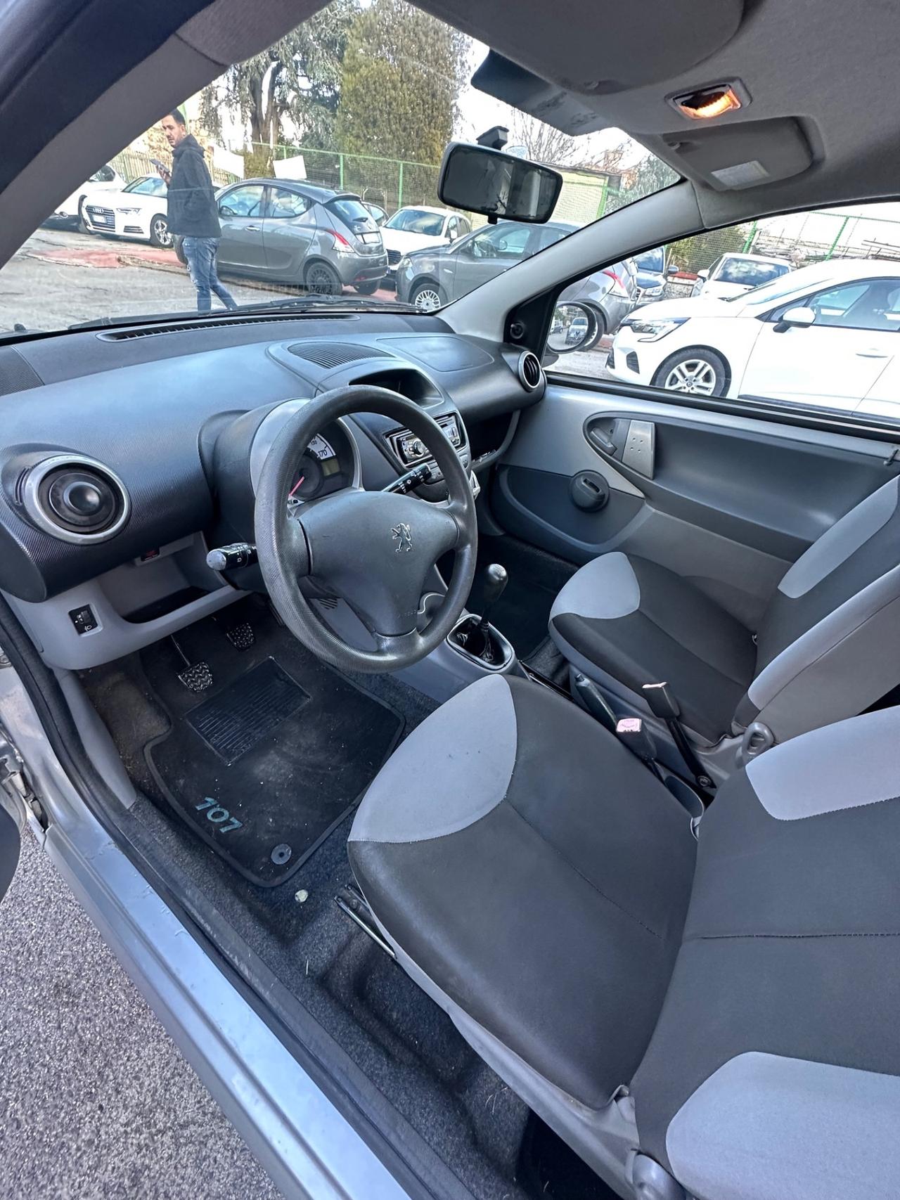 Peugeot 107 1.0 68CV 3p. Desir