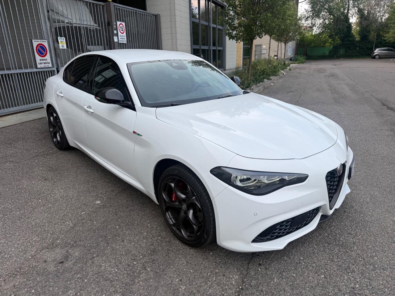 Alfa Romeo Giulia 2.2 Turbodiesel 210 CV AT8 AWD Q4 Tributo Italiano