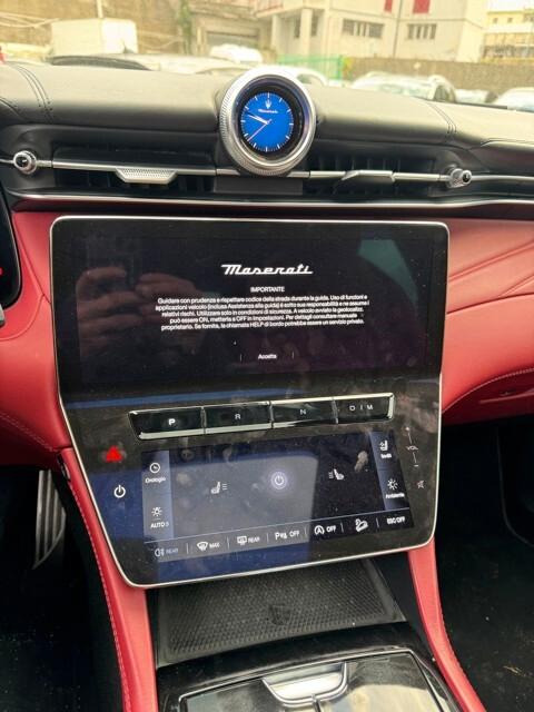 Maserati Grecale MHEV 300 CV AWD GT