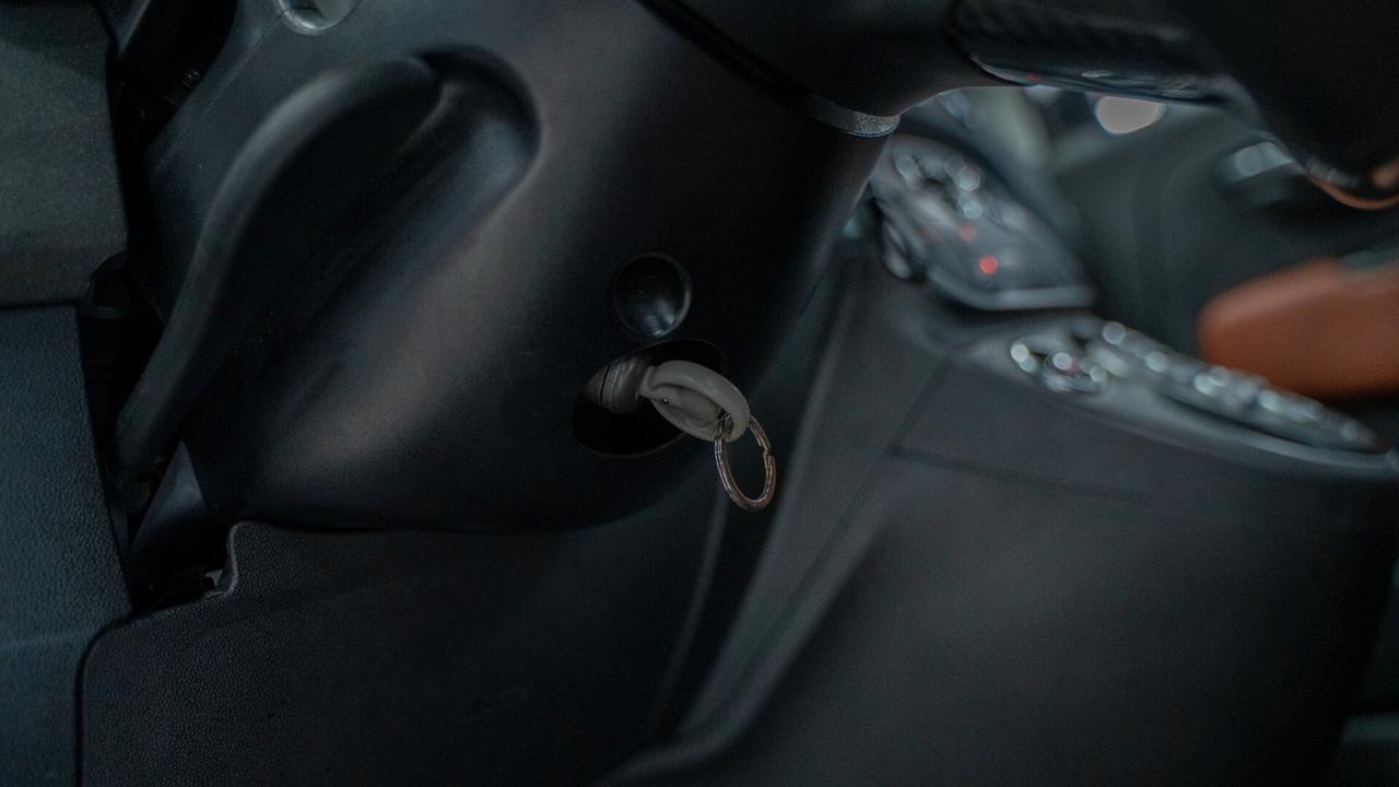 Abarth 595 Competizione 1.4 T JET 180 CV AUTO SABELT BEATS CARBON AKRAPOVIC FULL OPTIONAL
