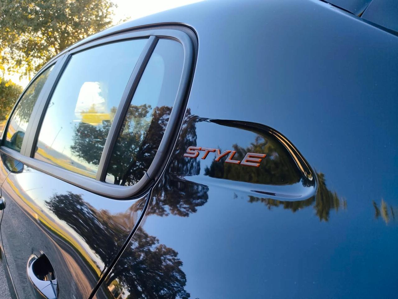 Peugeot 208 Hybrid 110 e-DCS6 Style