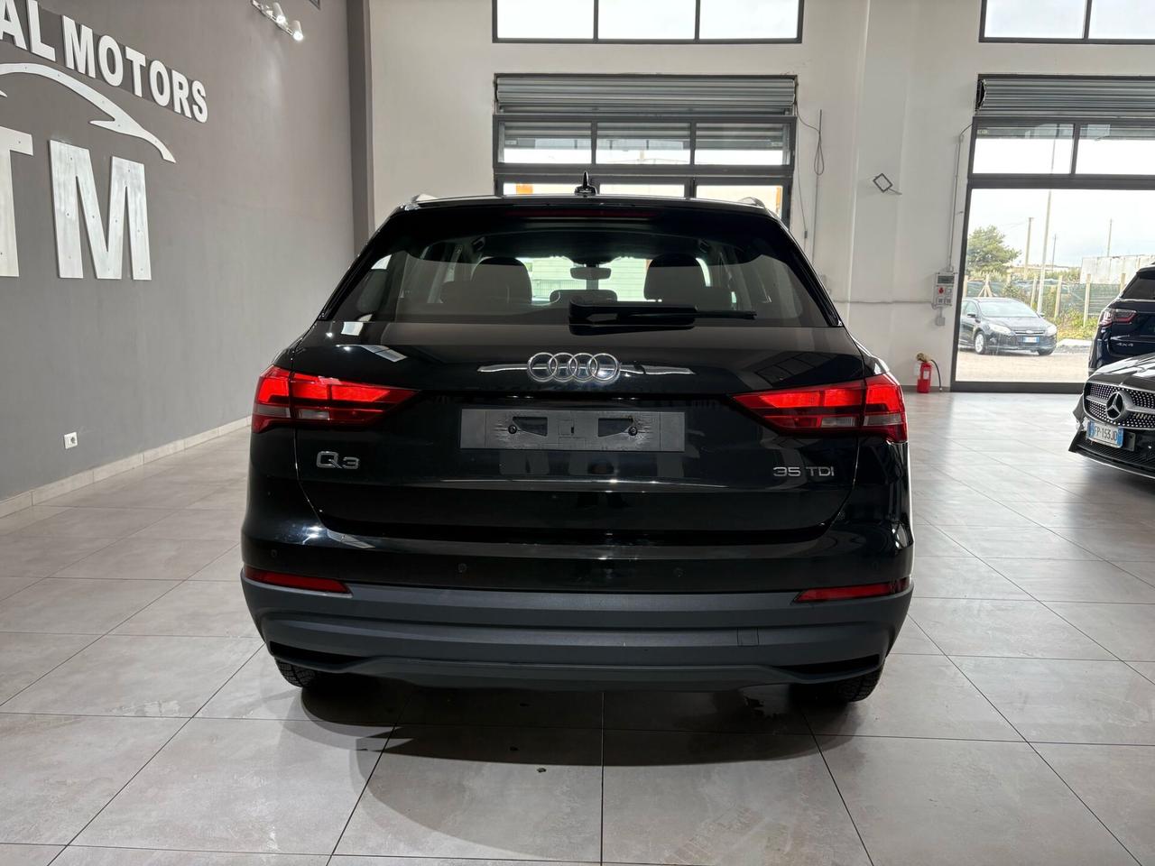 Audi Q3 35 TDI S tronic Business Advanced