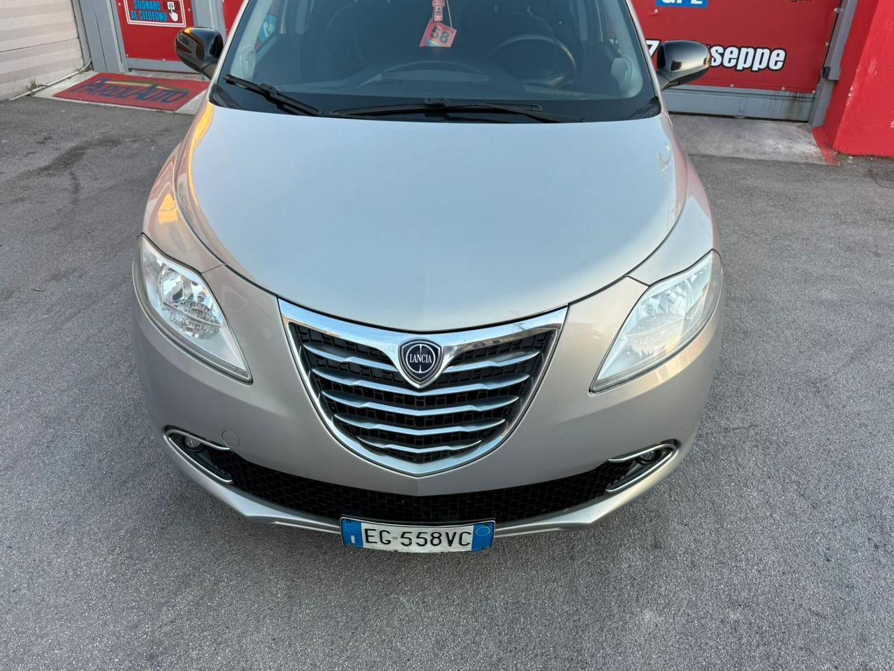 Lancia Ypsilon 1.3 MJT 95cv Platinum - 2011