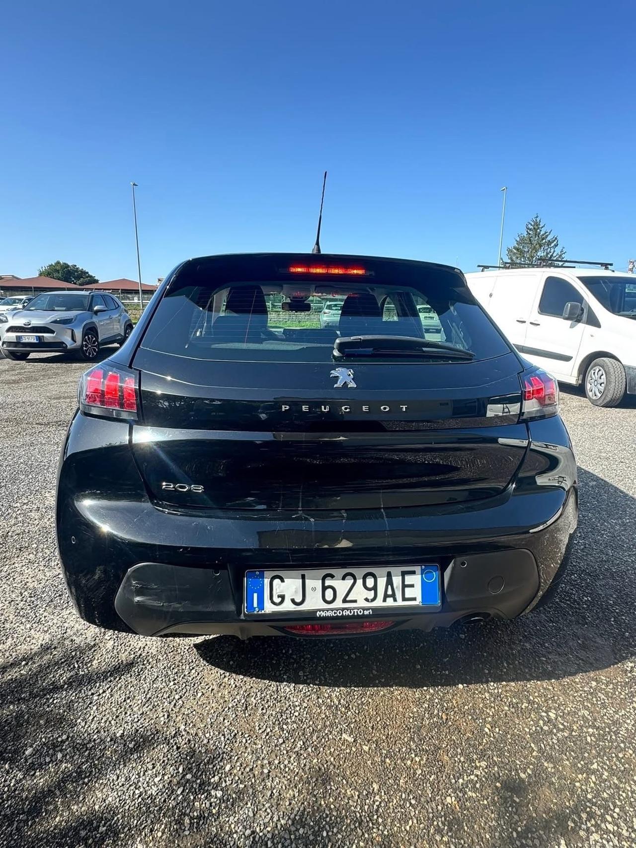 Peugeot 208