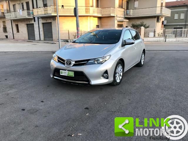 TOYOTA Auris 1.4 D-4D