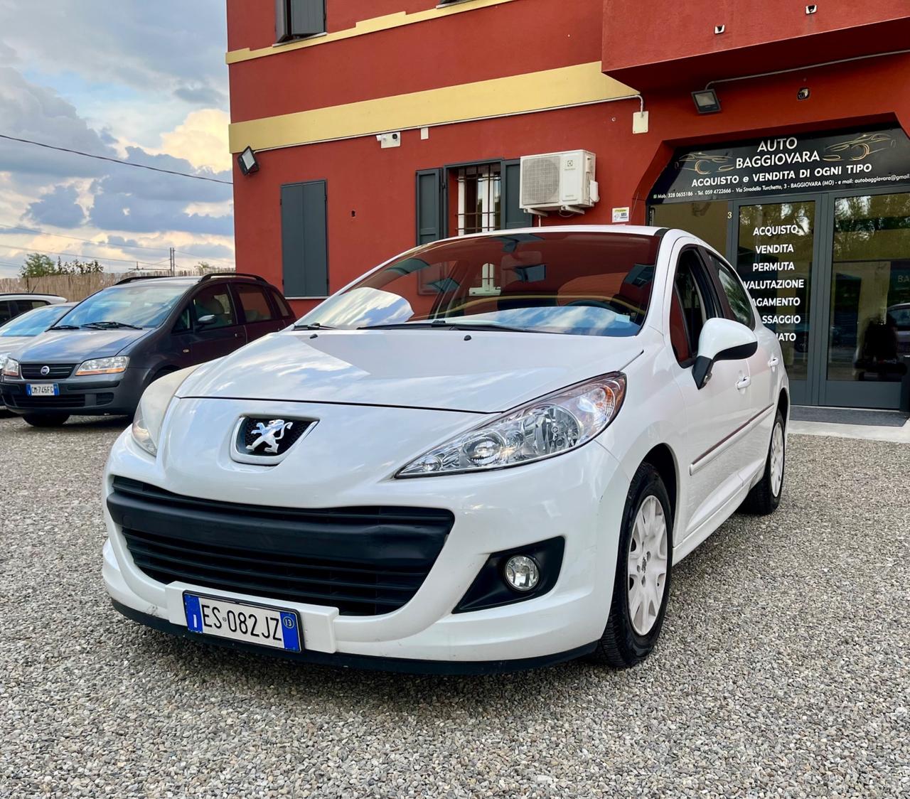 Peugeot 207 Plus 1.4 gpl con 65.000km!