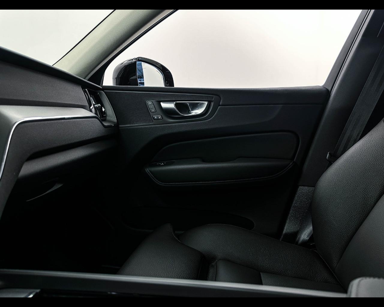 VOLVO N.XC60 Plus Dark T6 AWD AUT