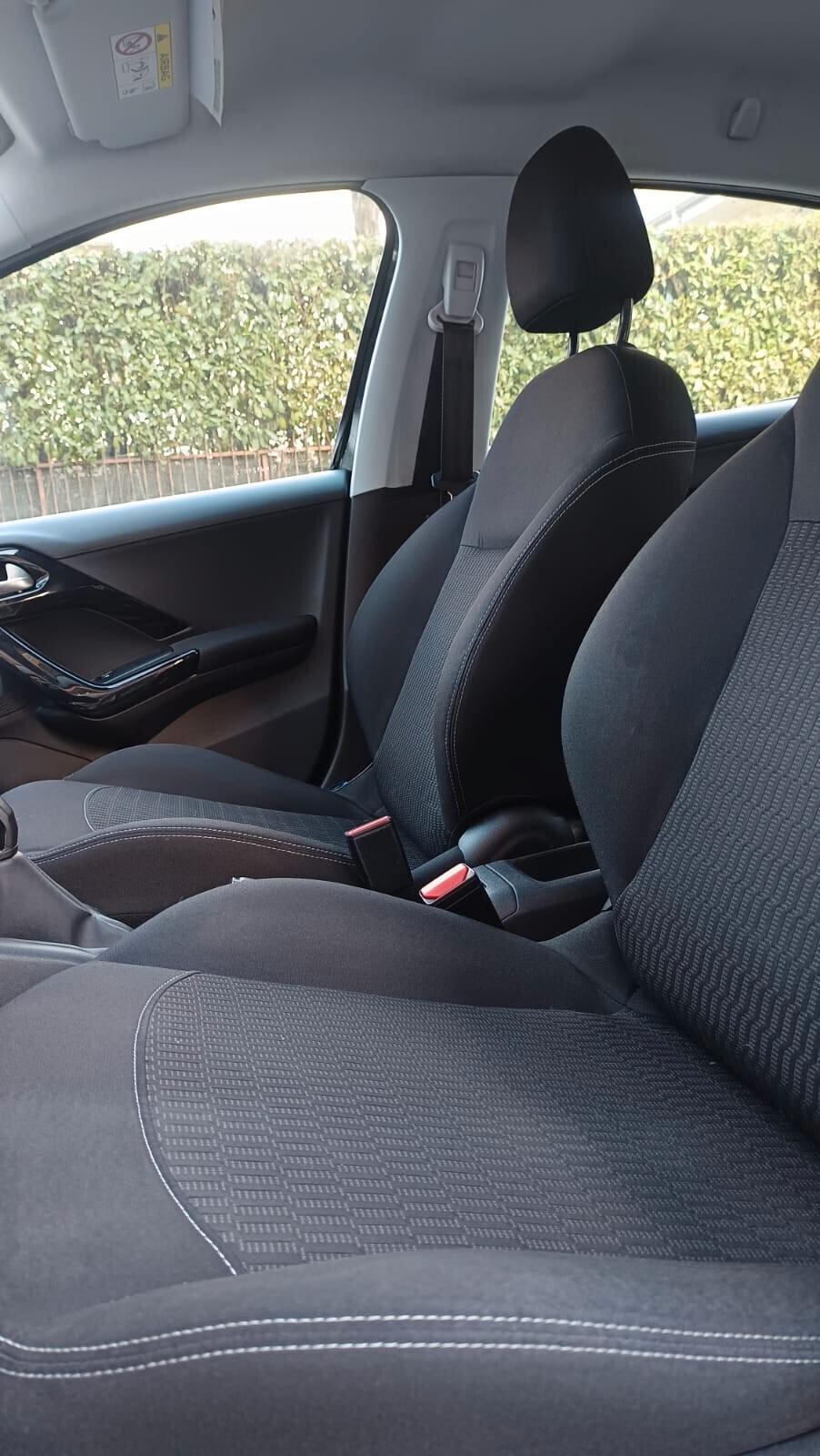 Peugeot 208 PureTech 82 5 porte Allure IDEALE PER NEOPATENTATI