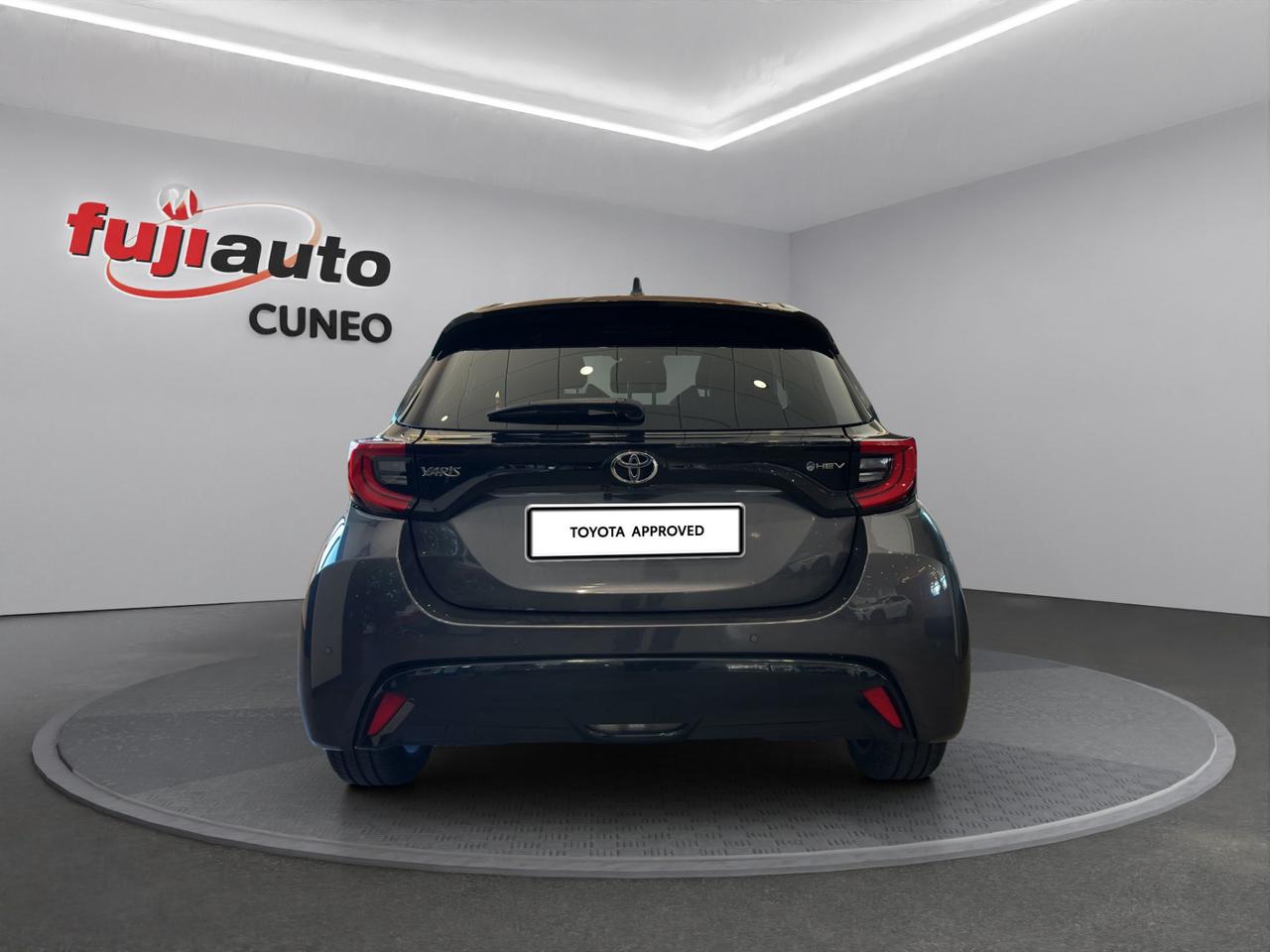 Toyota Yaris 1.5h 130 Lounge
