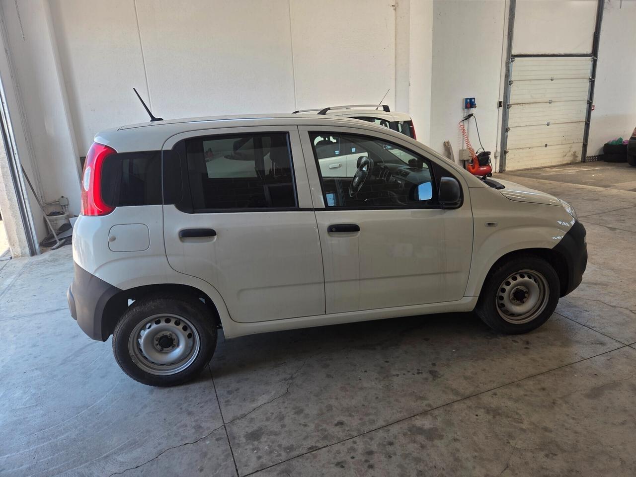 Fiat Panda 1.0 S&S Hybrid Pop Van 2 posti