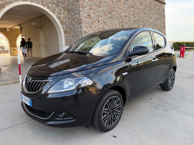 LANCIA Ypsilon GOLD+RETROCAMERA+NAVI CARPLAY+LED