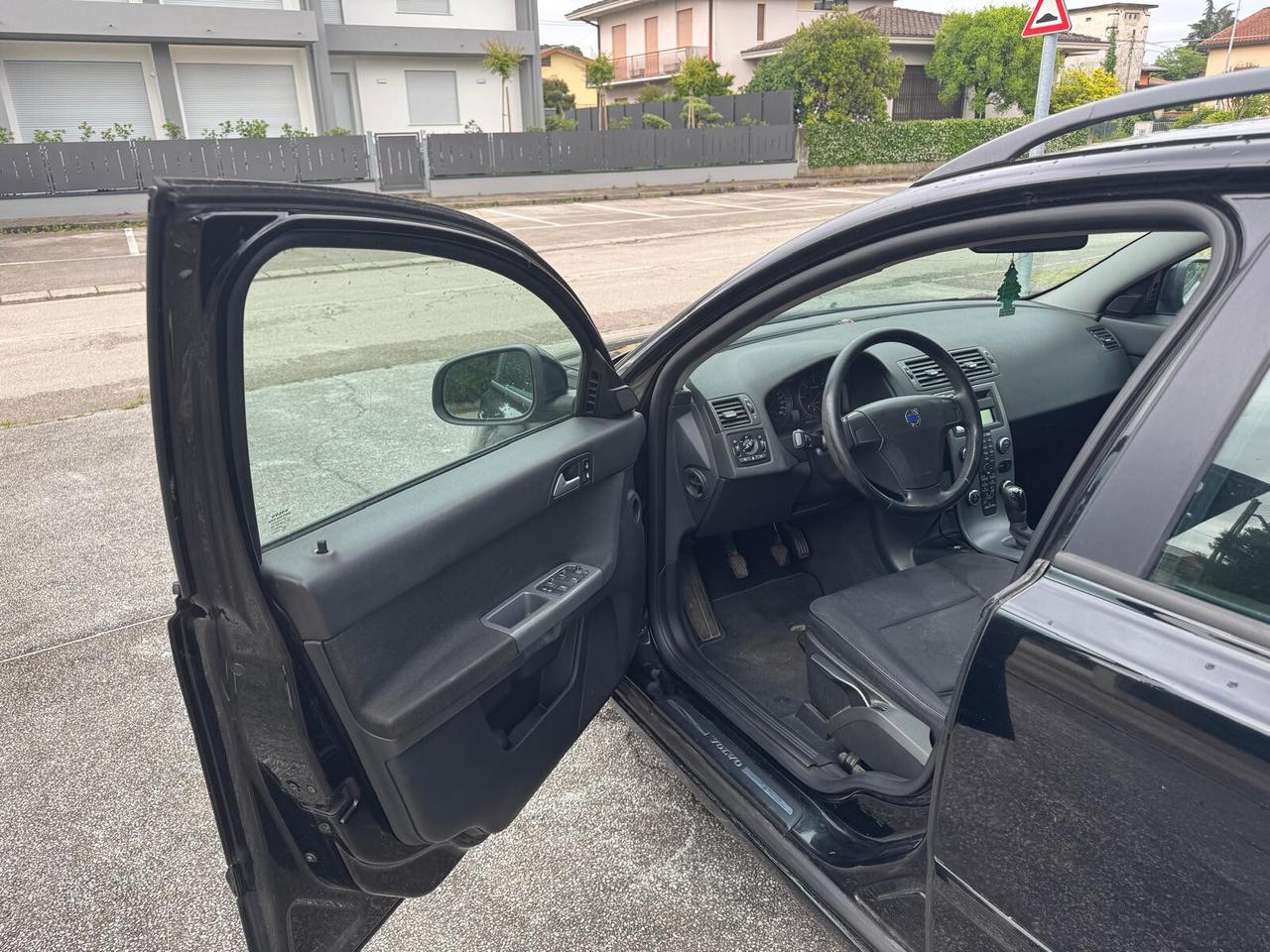 VOLVO V50 1.6 DIESEL DRIVE POLAR EURO 4 –