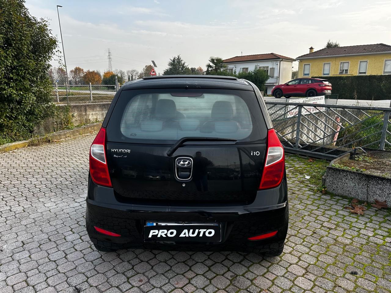 Hyundai i10 1.1 12V FiorucciCON TETTUCCIO APRIBILE