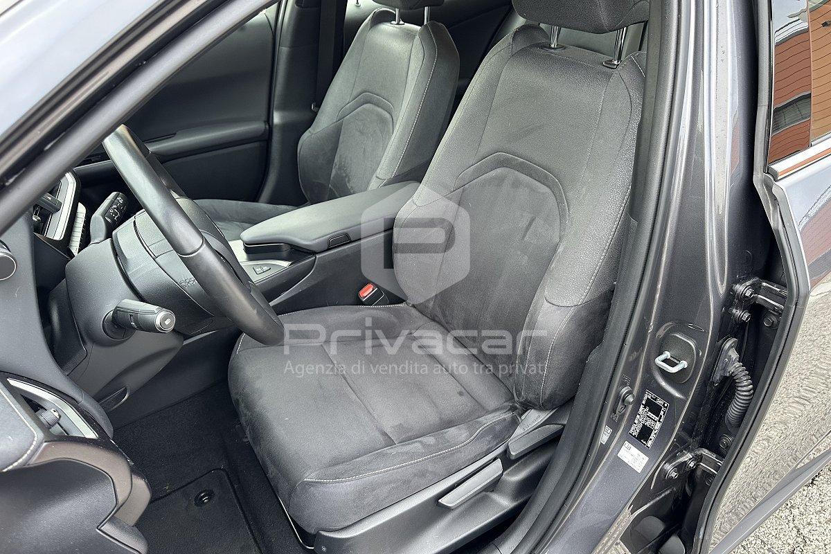 LEXUS UX Hybrid Urban