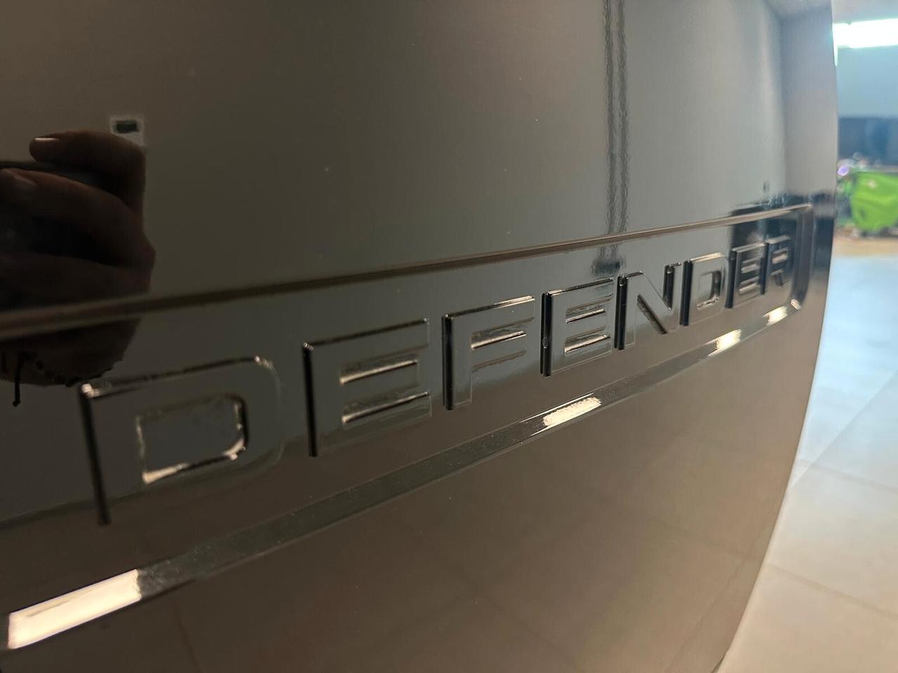 Land Rover Defender 110 3.0D I6 200 CV AWD Auto S AUTOCARRO N1