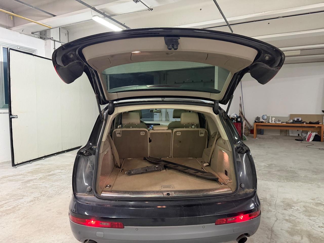 Audi Q7 3.0 V6 TDI 233CV quattro tiptronic
