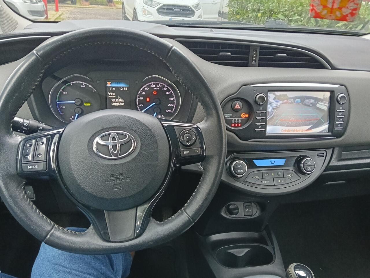Toyota Yaris 1.5 Hybrid Business(prezzo reale)