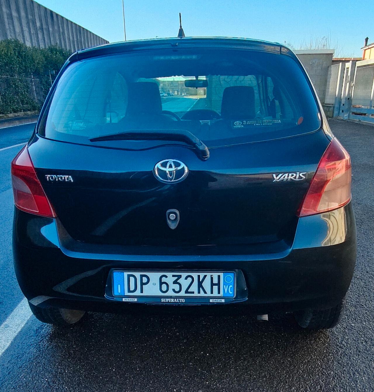 Toyota Yaris 1.4 D-4D 3 porte Sol