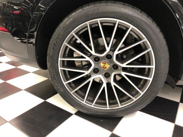 PORSCHE Cayenne 3.0 V6