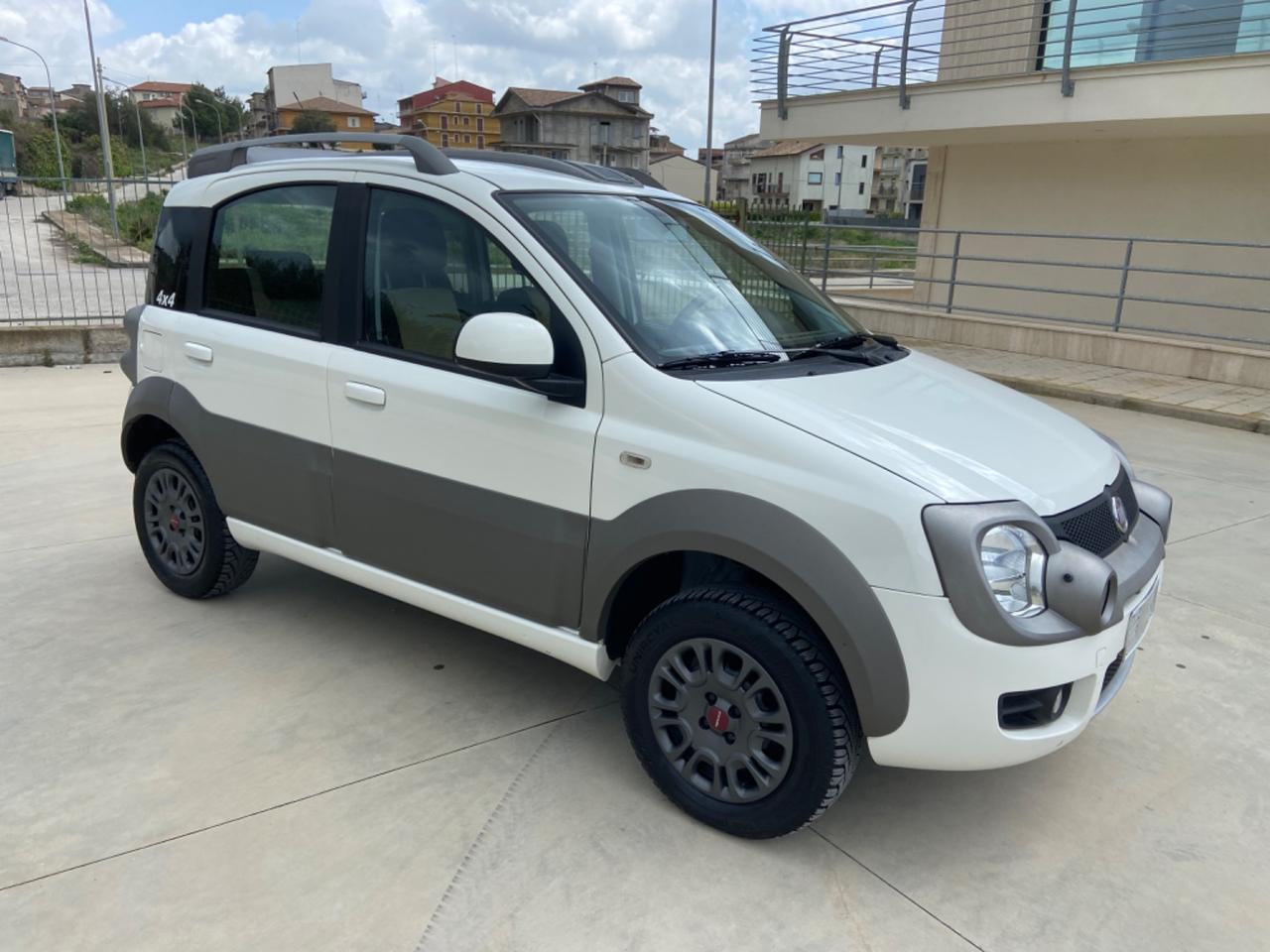 Fiat Panda 4x4 cross 1.3 MTJ 75cv 2012