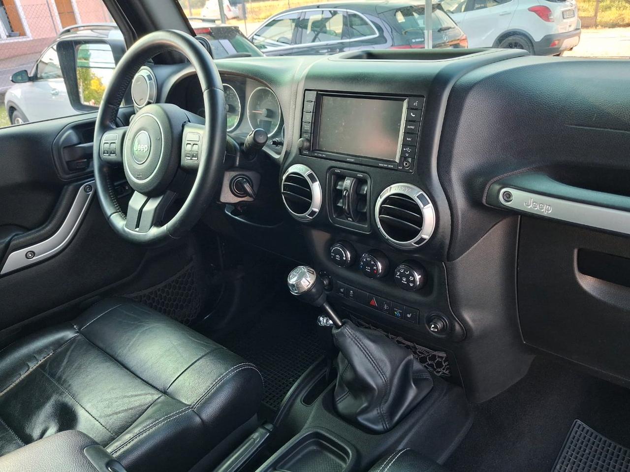 Jeep Wrangler Unlimited 2.8 crd UNLIMITED Sahara