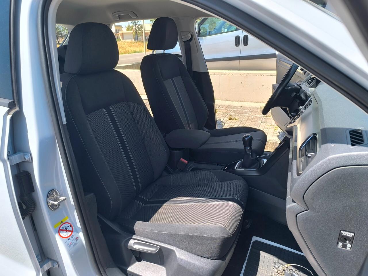 VOLKSWAGEN T-ROC 1.6 TDI 116cv 10/2019 KM 115000