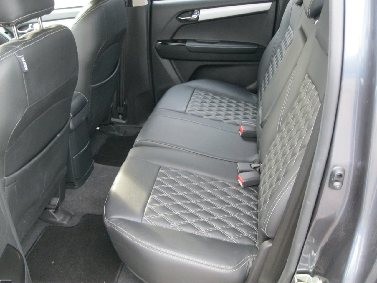 Isuzu D-Max 1.9 Crew Cab 4X4 A/T Solar Plus