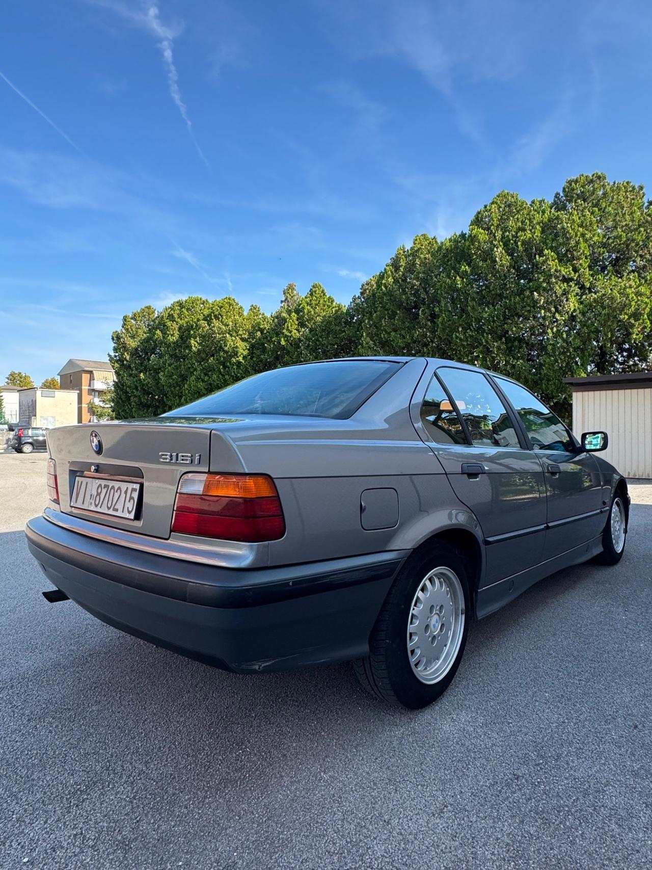 Bmw e36 completamente originale