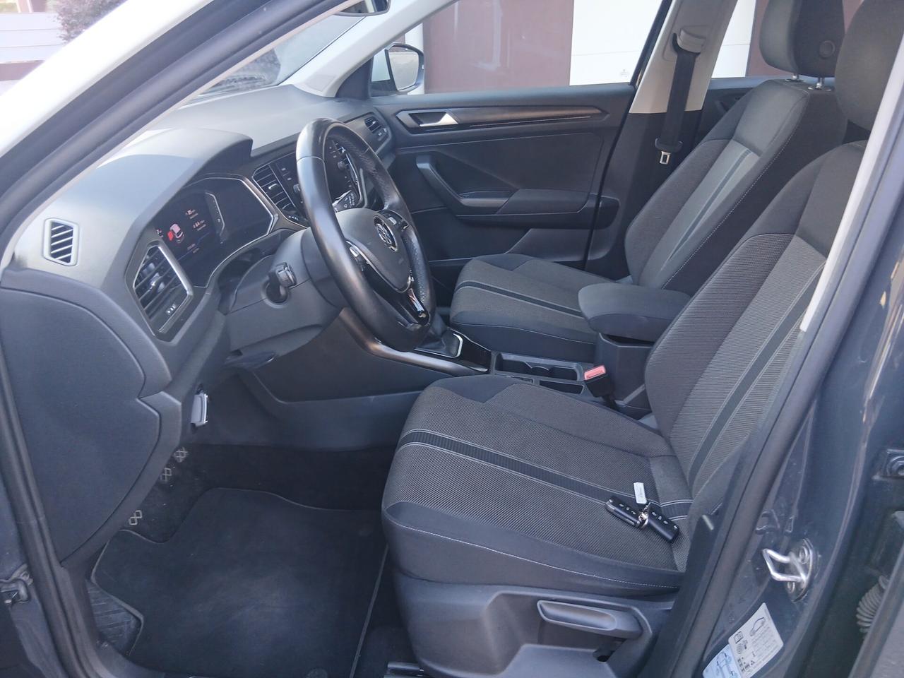 Volkswagen T-Roc 1.0 TSI 115 CV Style teck pack+doppi cerchi tua a € 199 mese