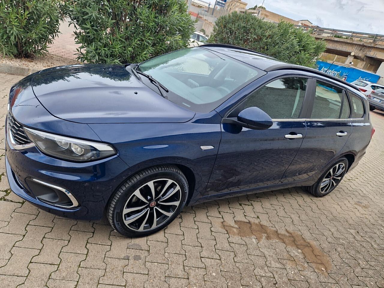 Fiat Tipo 1.3 MJT 95cv Lounge per Neopatentati