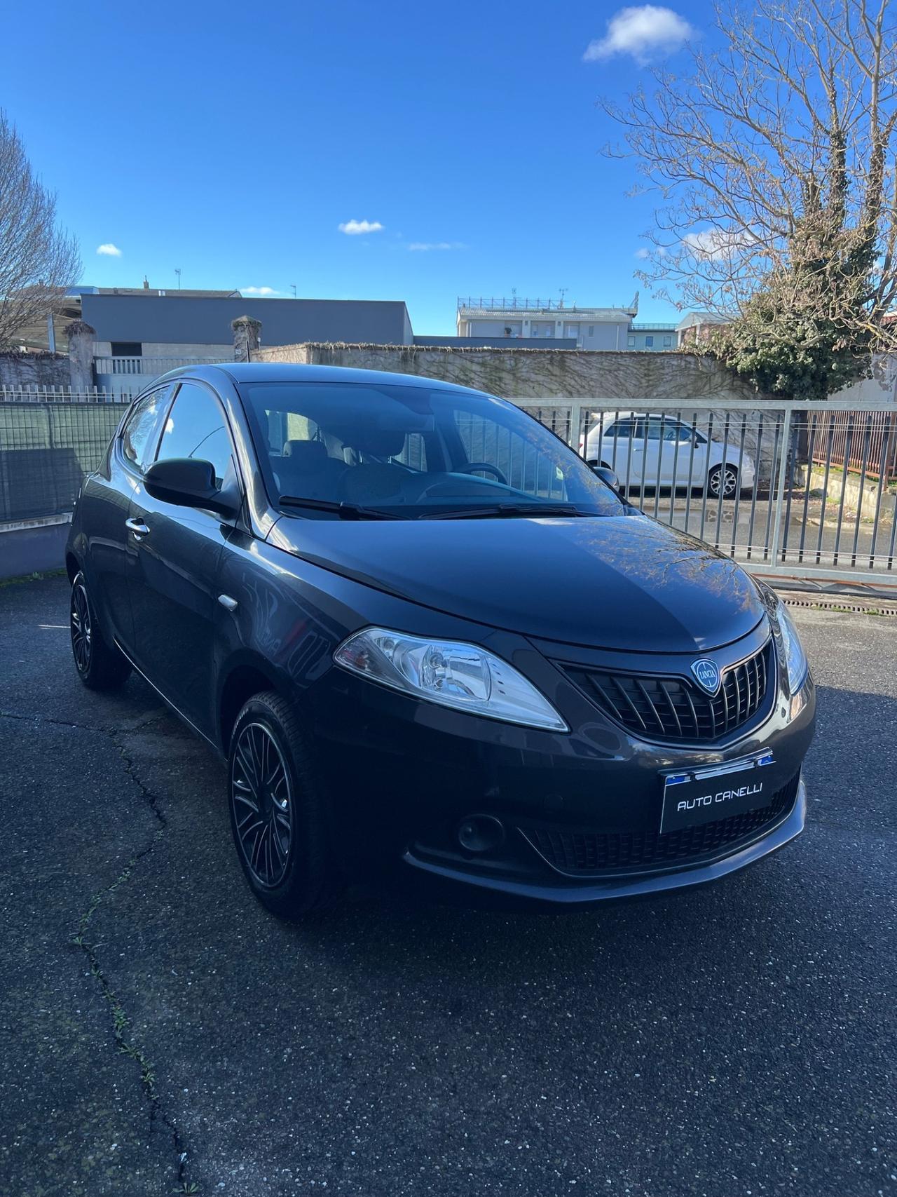 Lancia Ypsilon 1.0 FireFly 5 porte S&S Hybrid Silver Plus PREZZO REALE