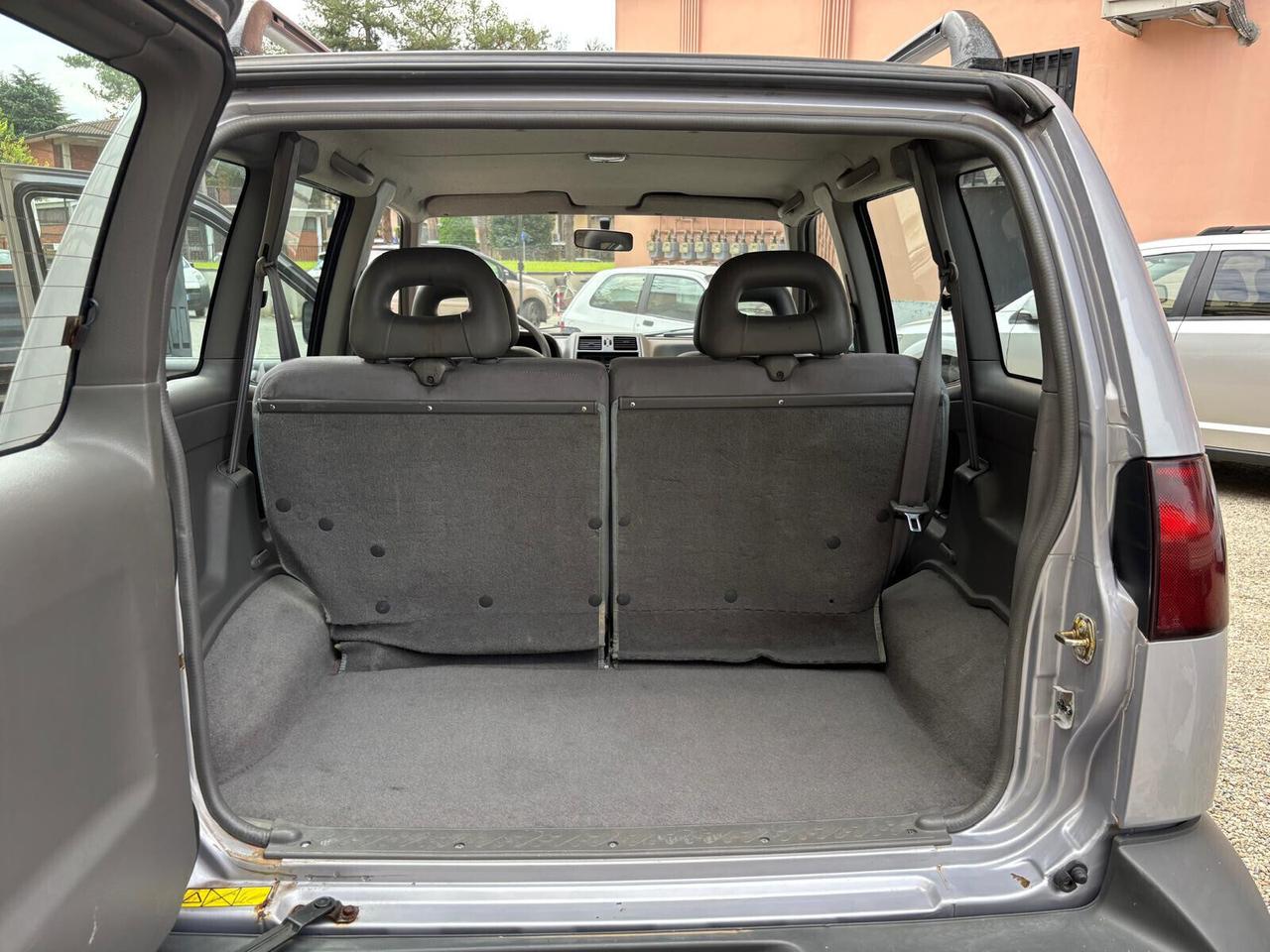 Ford Maverick 2.4i alias Nissan Terrano