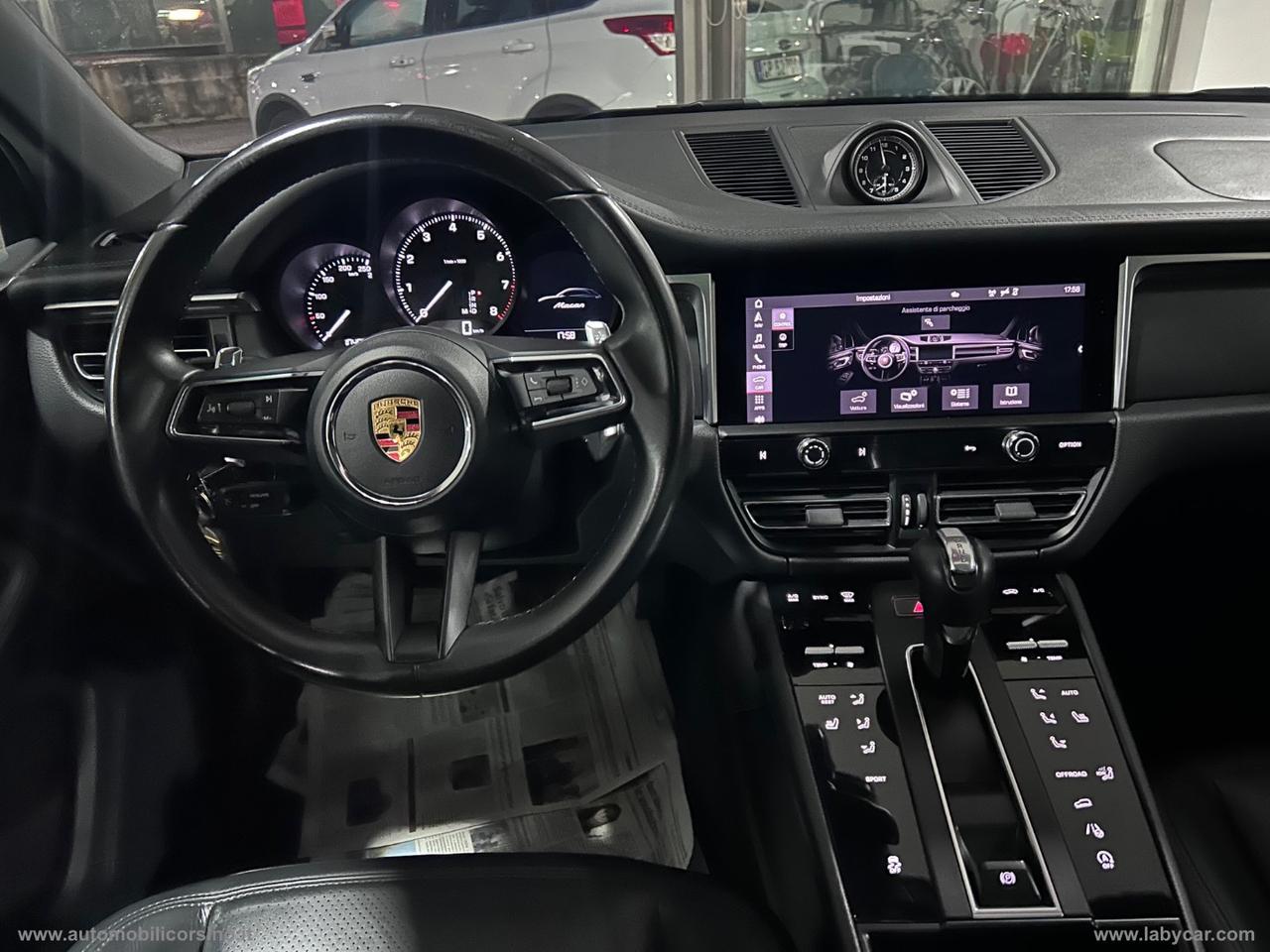 PORSCHE Macan 2.0 T