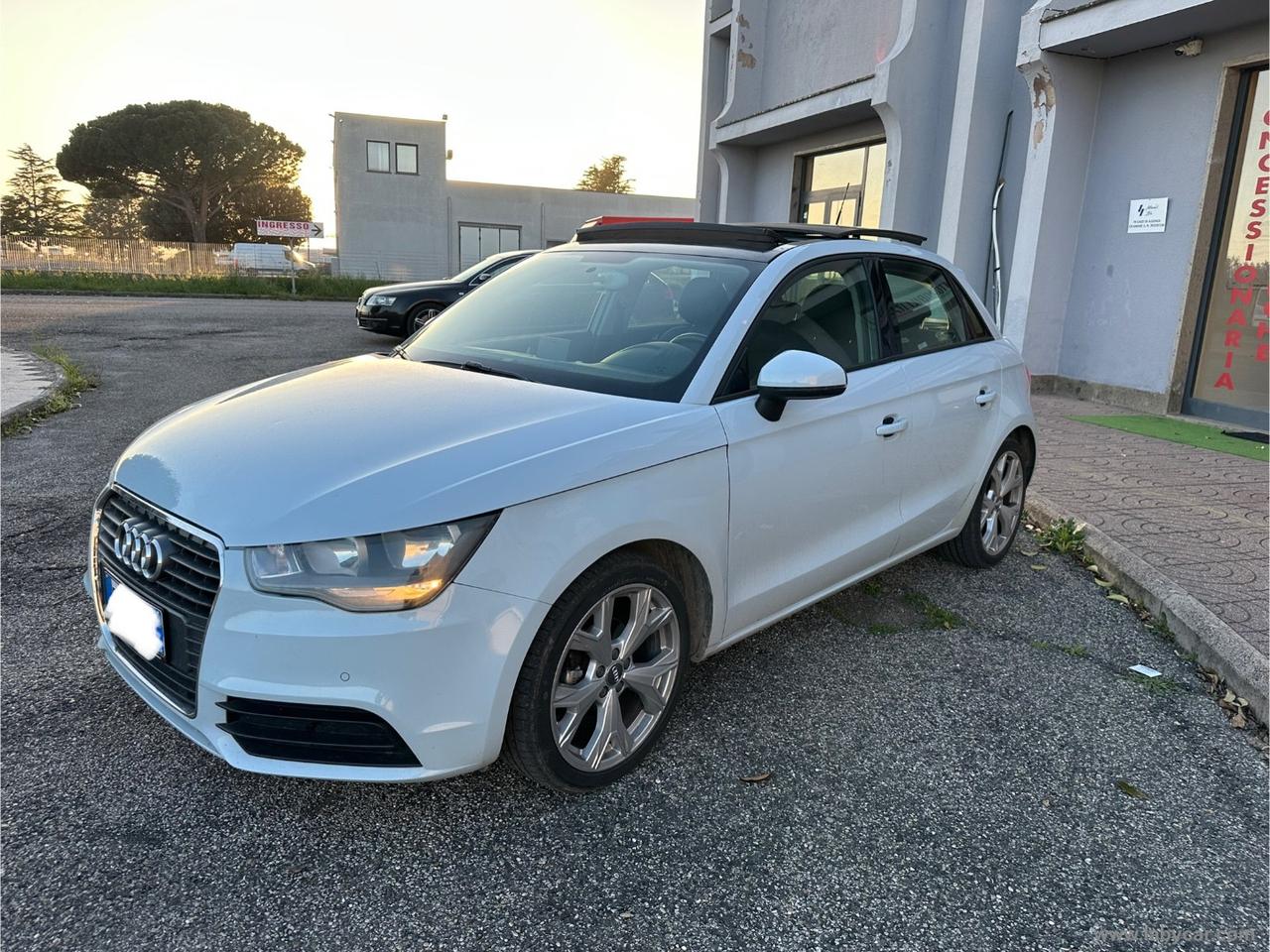 AUDI A1 SPB 1.6 TDI S tr. Ambition TETTO APRIBILE