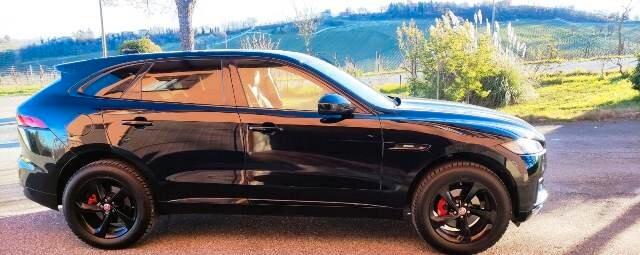 Jaguar F-Pace 2.0 D 180 CV AWD aut. R-Sport